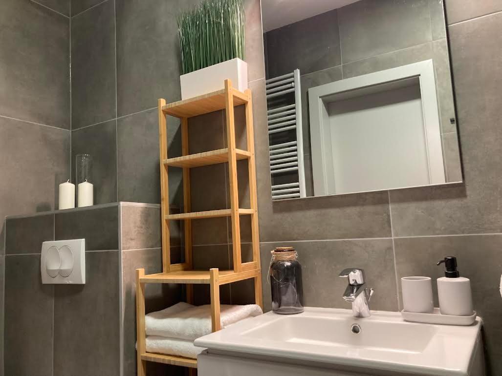 Zawia Apartman Apartment Balatonfoldvar Exterior photo