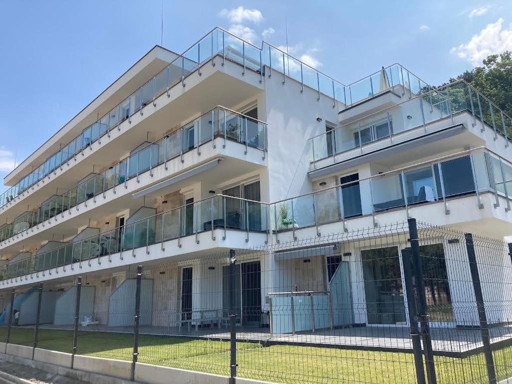 Zawia Apartman Apartment Balatonfoldvar Exterior photo